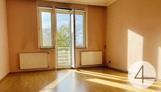 Apartament w Neubau, Politischer Bezirk Mistelbach