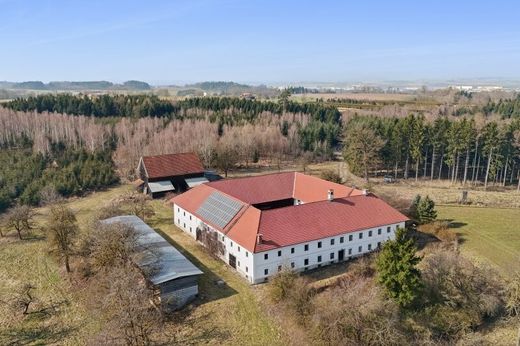 Farm in Weisskirchen an der Traun, Wels-Land