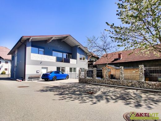 Lüks ev Frankenburg, Politischer Bezirk Vöcklabruck