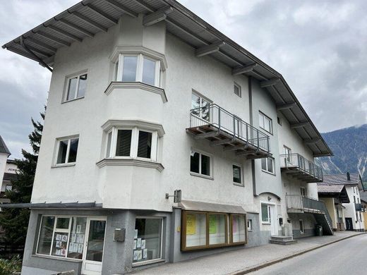 Ofis Jenbach, Politischer Bezirk Schwaz