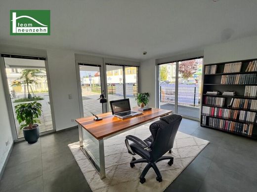 办公室  Wiener Neudorf, Politischer Bezirk Mödling