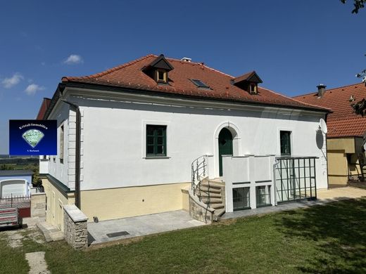 Luxe woning in Bruckneudorf, Politischer Bezirk Neusiedl am See