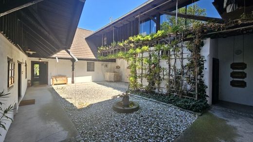 Lüks ev Hundsham, Wels-Land