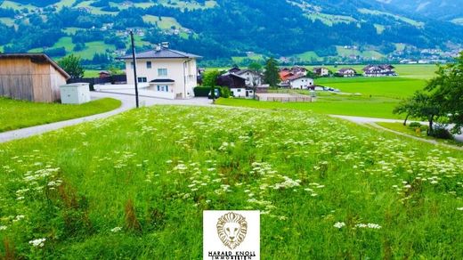 Land in Stumm, Politischer Bezirk Schwaz