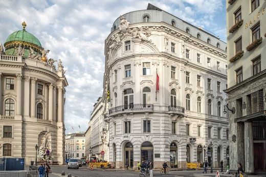 مكتب ﻓﻲ فيينا, Wien Stadt