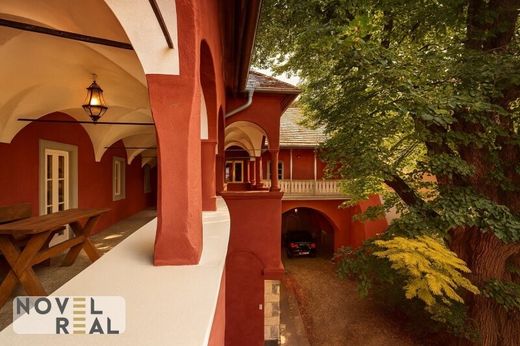 Casa de lujo en Gumpoldskirchen, Politischer Bezirk Mödling