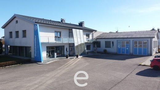 Bureau à Lambach, Wels-Land