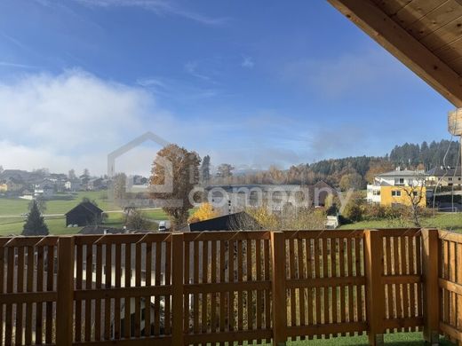 Luxury home in Neukirchen an der Vöckla, Politischer Bezirk Vöcklabruck