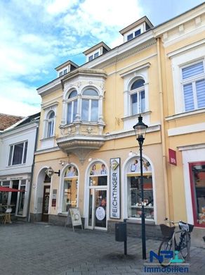 Office in Baden bei Wien, Politischer Bezirk Baden