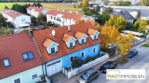 Luxus-Haus in Kottingbrunn, Politischer Bezirk Baden
