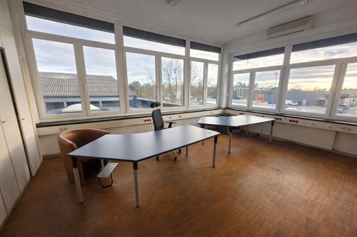 Büro in Tribuswinkel, Politischer Bezirk Baden