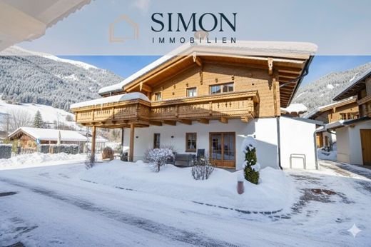 Maison de luxe à Rauris, Politischer Bezirk Zell am See