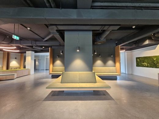 사무실 / Wiener Neudorf, Politischer Bezirk Mödling