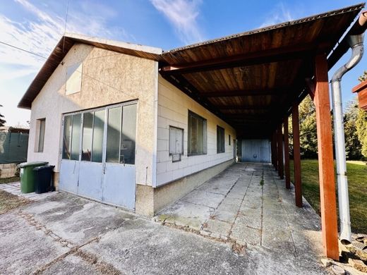 Land in Perchtoldsdorf, Politischer Bezirk Mödling