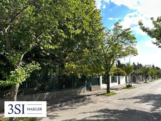 ‏קרקע ב  אוקלנד, Wien Stadt