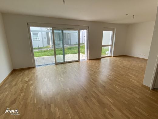 Luxe woning in Bad Fischau, Politischer Bezirk Wiener Neustadt