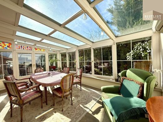 Casa de luxo - Baden, Politischer Bezirk Baden