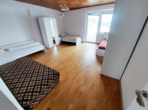 Apartamento - Schwechat, Politischer Bezirk Bruck an der Leitha