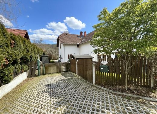 Maison de luxe à Gaaden, Politischer Bezirk Mödling