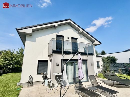 Casa di lusso a Stockerau, Politischer Bezirk Korneuburg