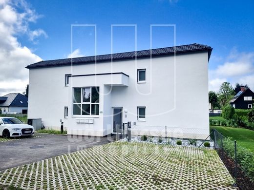 Apartment / Etagenwohnung in Velden, Politischer Bezirk Villach Land