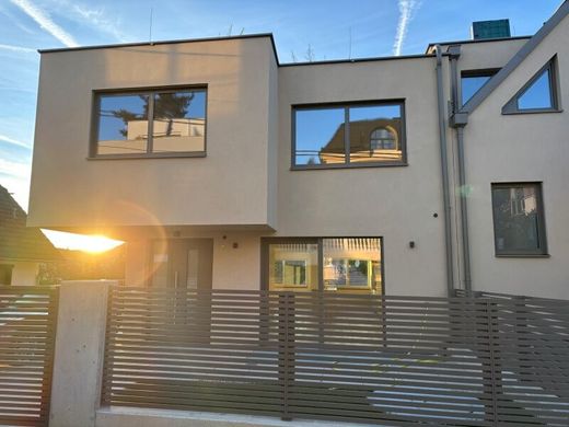 ﺷﻘﺔ ﻓﻲ فيينا, Wien Stadt