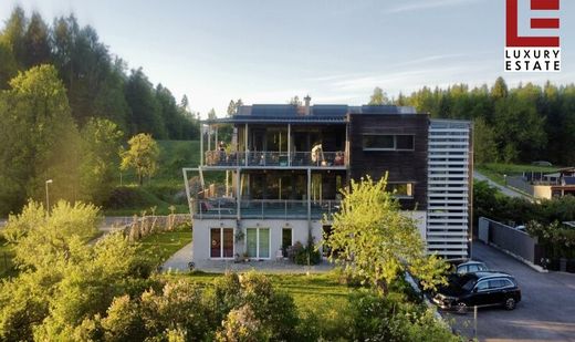 Luxus-Haus zu verkaufen in Latschach