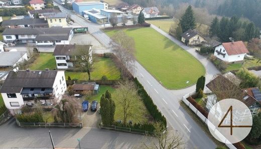 Land in Schärding, Politischer Bezirk Schärding