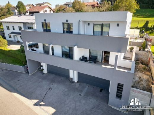 Luxe woning in Vöcklamarkt, Politischer Bezirk Vöcklabruck