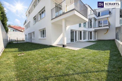 Apartment / Etagenwohnung in Schwechat, Politischer Bezirk Bruck an der Leitha