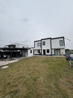 Luxus-Haus in Wels, Wels Stadt