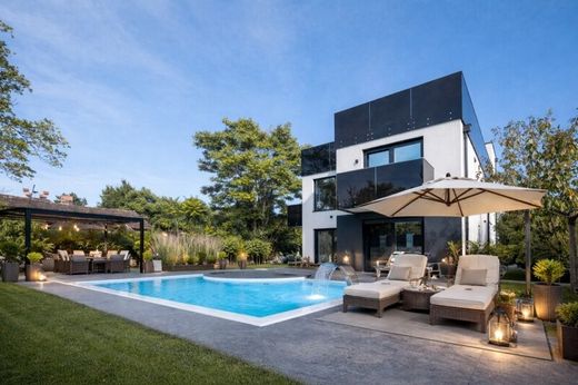 Luxury home in Perchtoldsdorf, Politischer Bezirk Mödling