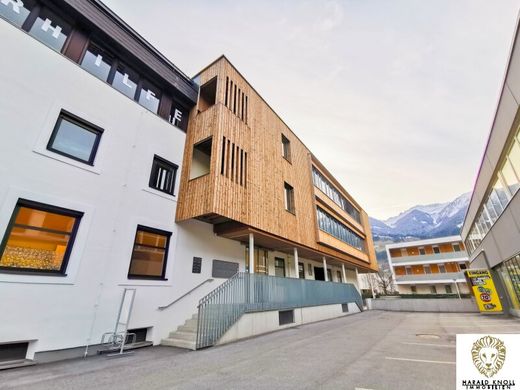 Oficina en Schwaz, Politischer Bezirk Schwaz