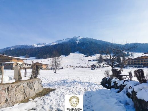 Teren w Sankt Ulrich am Pillersee, Politischer Bezirk Kitzbühel