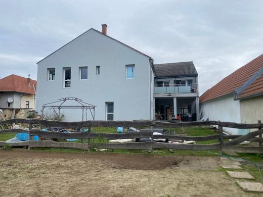 호화 저택 / Kaisersdorf, Politischer Bezirk Oberpullendorf