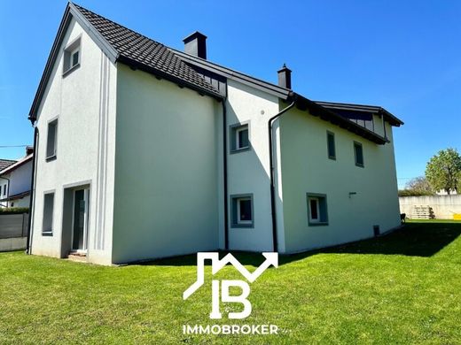 Lüks ev Pregarten, Politischer Bezirk Freistadt