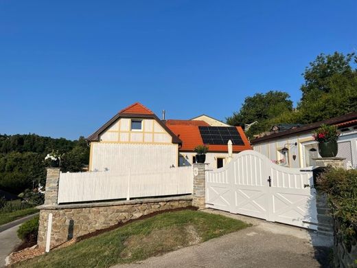 Luxury home in Forchtenstein, Politischer Bezirk Mattersburg