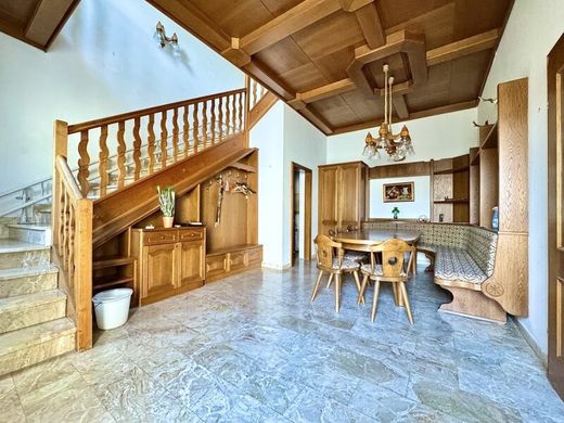 호화 저택 / Guntramsdorf, Politischer Bezirk Mödling