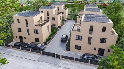 Casa di lusso a Deutsch-Wagram, Politischer Bezirk Gänserndorf