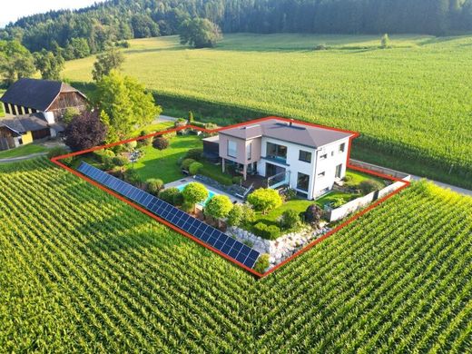 Villa Maria Saal, Politischer Bezirk Klagenfurt Land