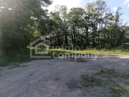 Land in Berndorf, Politischer Bezirk Baden