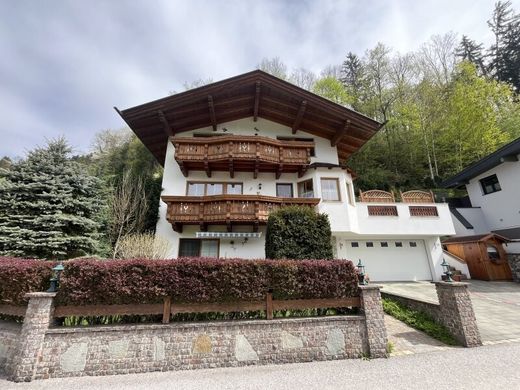 Casa de luxo - Hart im Zillertal, Politischer Bezirk Schwaz