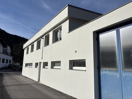 Oficina en Kematen in Tirol, Politischer Bezirk Innsbruck Land