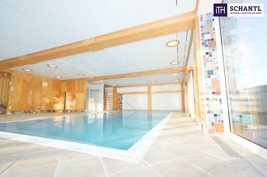 Office in Lassnitzhöhe, Politischer Bezirk Graz-Umgebung