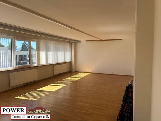 사무실 / Schalchen, Politischer Bezirk Braunau am Inn