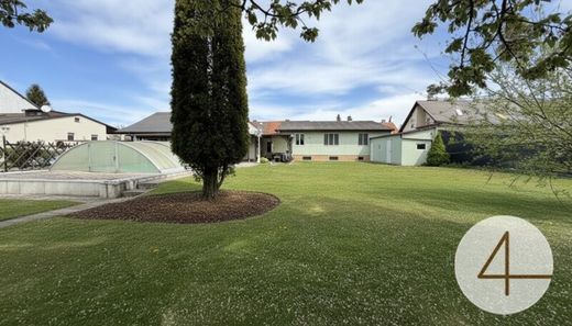Luxury home in Groß-Enzersdorf, Politischer Bezirk Gänserndorf