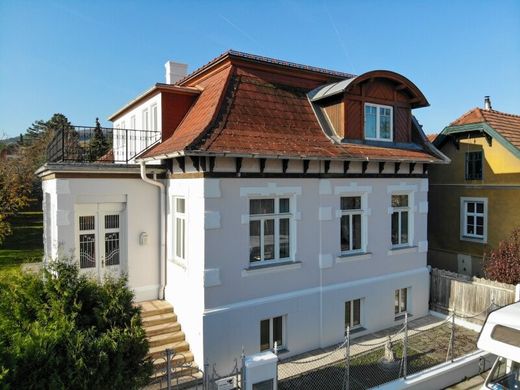 Luxury home in Perchtoldsdorf, Politischer Bezirk Mödling