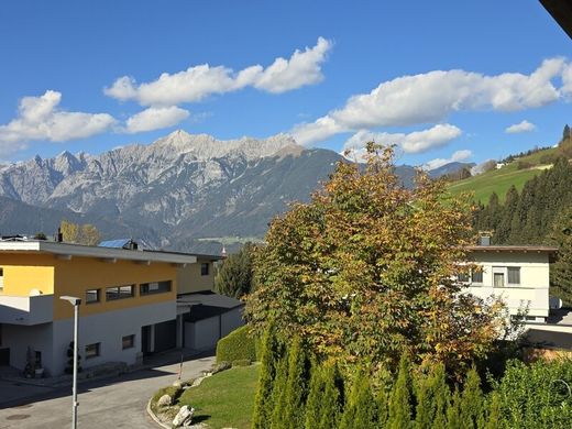 호화 저택 / Oberberg, Politischer Bezirk Innsbruck Land