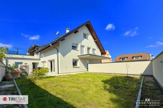 Casa di lusso a Brunn am Gebirge, Politischer Bezirk Mödling