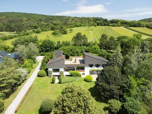 Luxury home for sale in Müllendorf